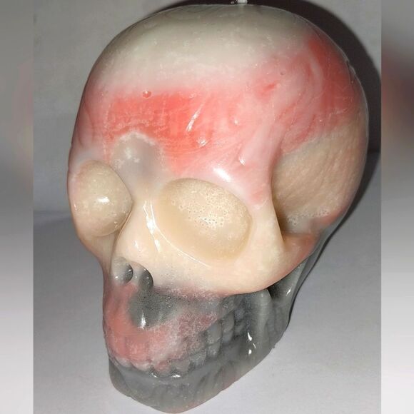 Hand crafted limited edition from our raging skull candle collection - Picture 4 of 5